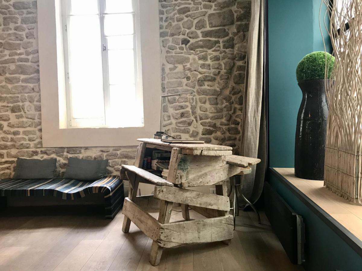 Le Loft Des Antiquaires, L'Isle-Sur-La-Sorgue Apartment Bagian luar foto